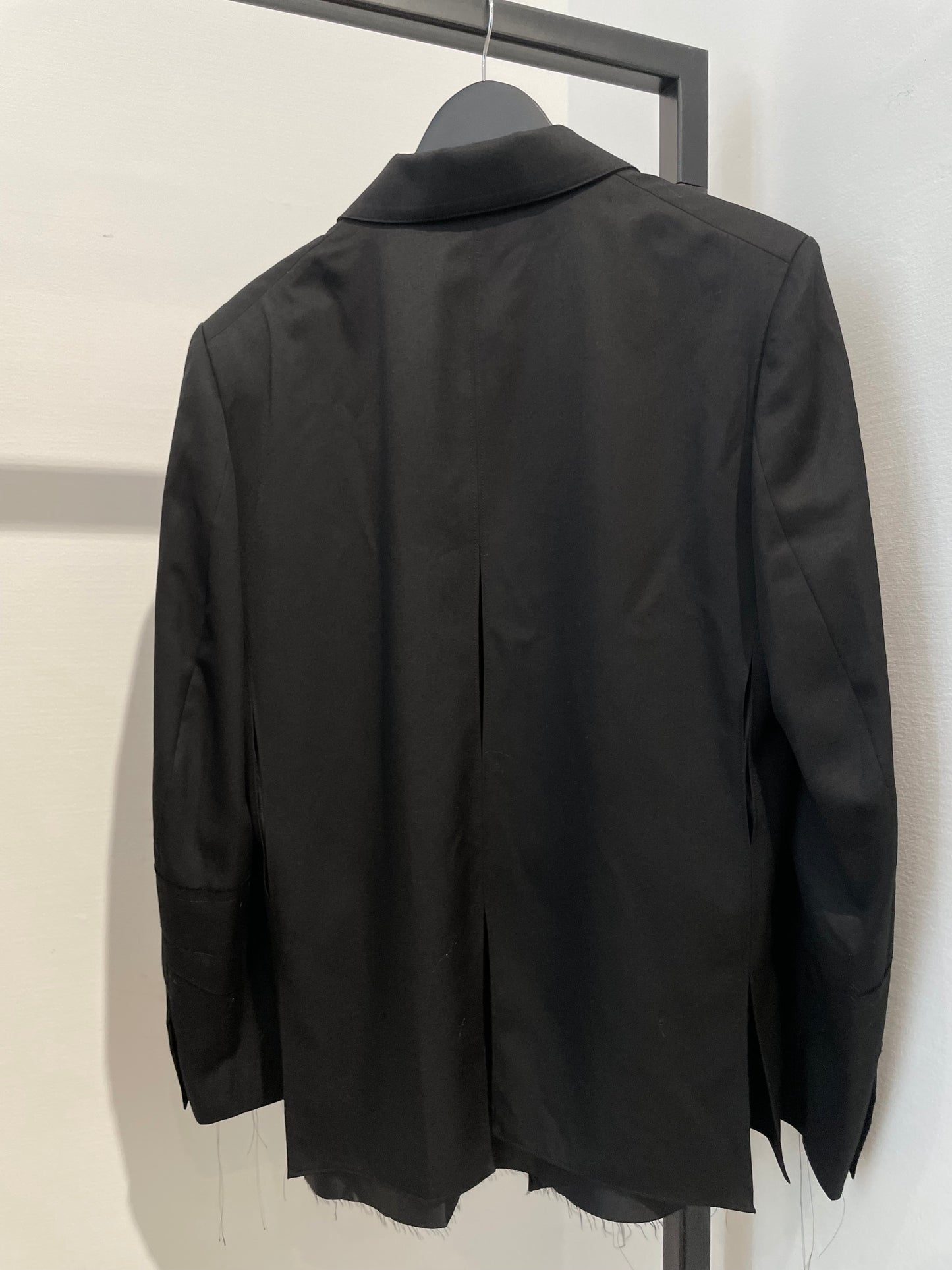 Sulvam Two Button Slit Jacket